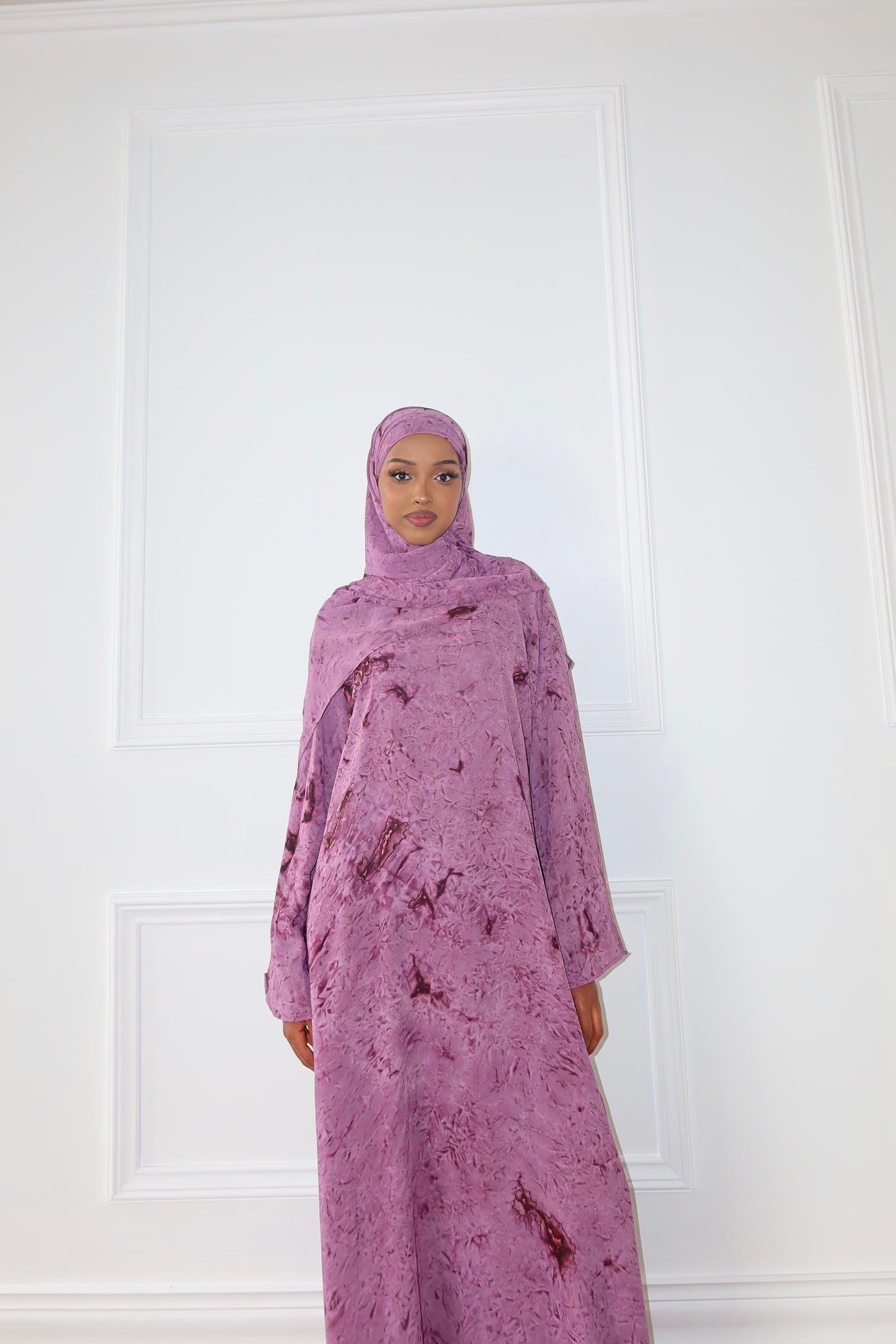 Closed Lightweight Printed Abaya Set