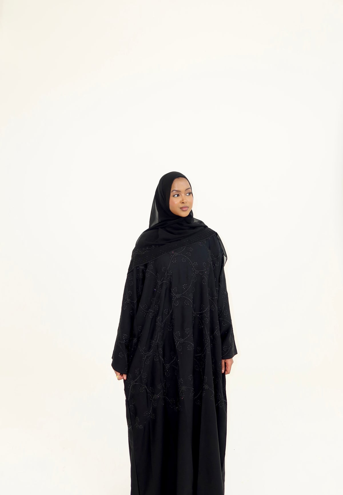 Baby's Breath Black Abaya