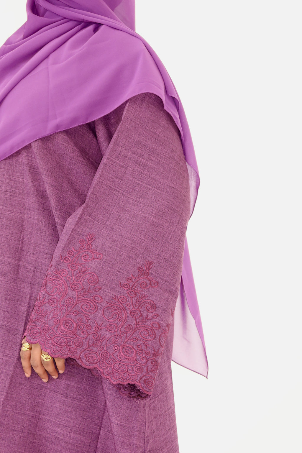 Linen Embroidered Arm Abaya