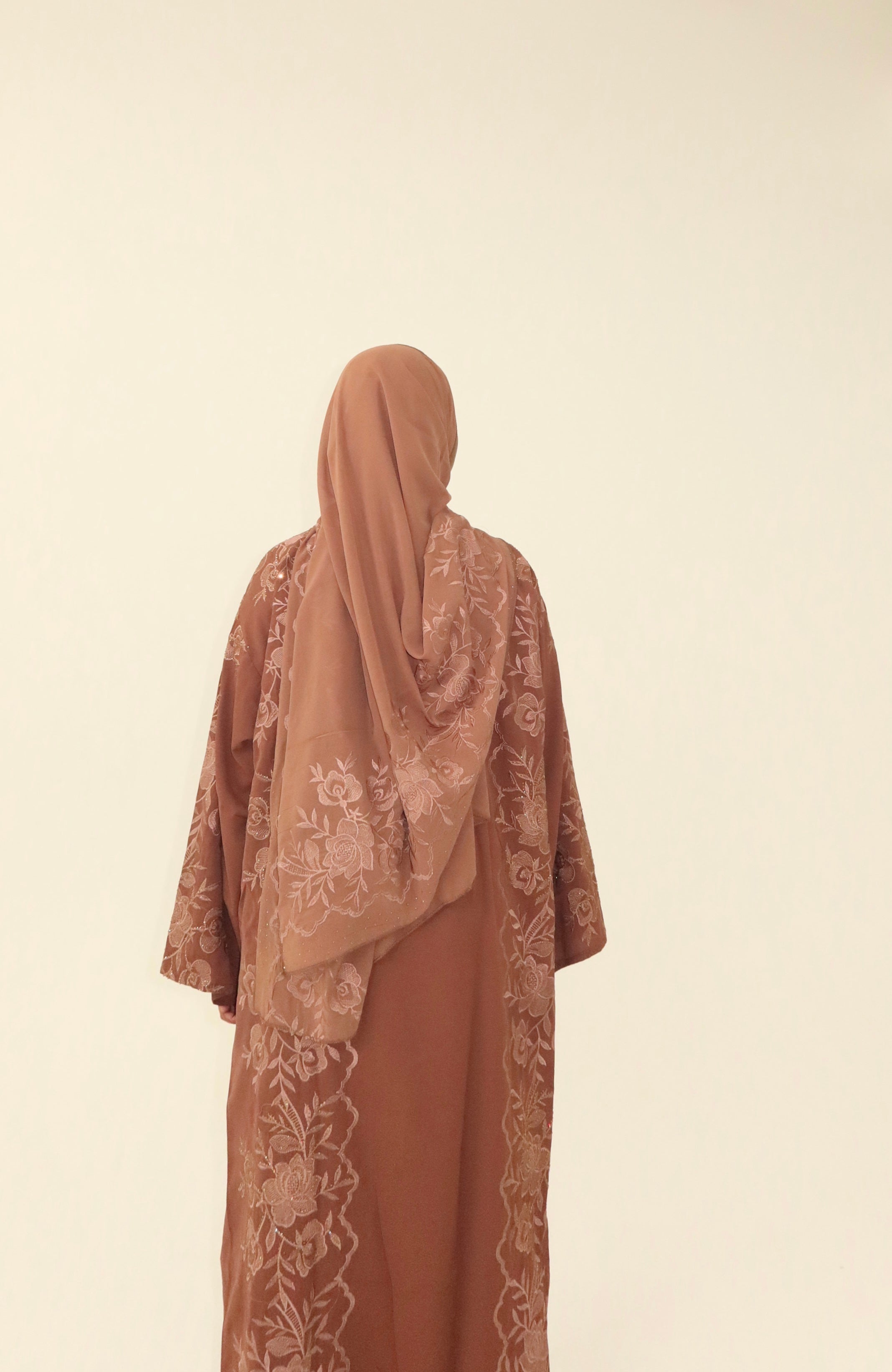 Bloom Embroidered Closed Abaya Set